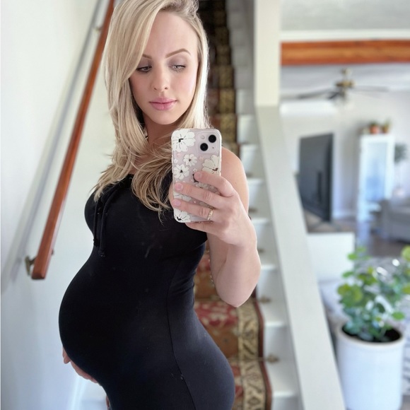 Meet your Posher, Briana - Picture 1 of 8